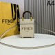 この夏は目を引くスタイル 2024SS トートバッグ FENDI フェンデイ