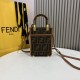 この夏は目を引くスタイル 2024SS トートバッグ FENDI フェンデイ