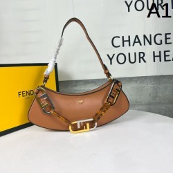 著名人やセレブも愛用する 2024SS トートバッグ FENDI フェンデイ