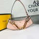 著名人やセレブも愛用する 2024SS トートバッグ FENDI フェンデイ 著名人やセレブも愛用する 2024SS トートバッグ FENDI フェンデイ