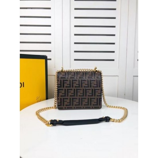 今年の春夏先行販売新作 2024SS ショルダーバッグ FENDI フェンデイ 今年の春夏先行販売新作 2024SS ショルダーバッグ FENDI フェンデイ