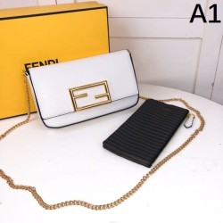 都会的な印象のスタイル 2024SS ショルダーバッグ FENDI フェンデイ