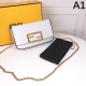 都会的な印象のスタイル 2024SS ショルダーバッグ FENDI フェンデイ 都会的な印象のスタイル 2024SS ショルダーバッグ FENDI フェンデイ