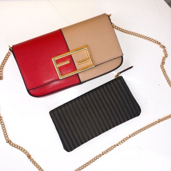 都会的な印象のスタイル 2024SS ショルダーバッグ FENDI フェンデイ 都会的な印象のスタイル 2024SS ショルダーバッグ FENDI フェンデイ