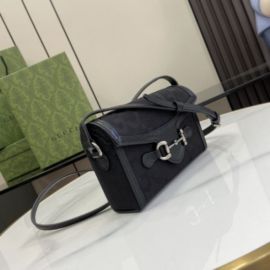 この春夏最強のアイテム 2024SS ショルダーバッグ GUCCI グッチ この春夏最強のアイテム 2024SS ショルダーバッグ GUCCI グッチ
