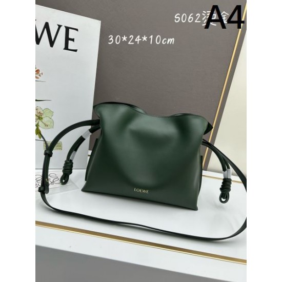 おしゃれな人は愛用中! 2024SS ショルダーバッグ LOEWE ロエベ おしゃれな人は愛用中! 2024SS ショルダーバッグ LOEWE ロエベ