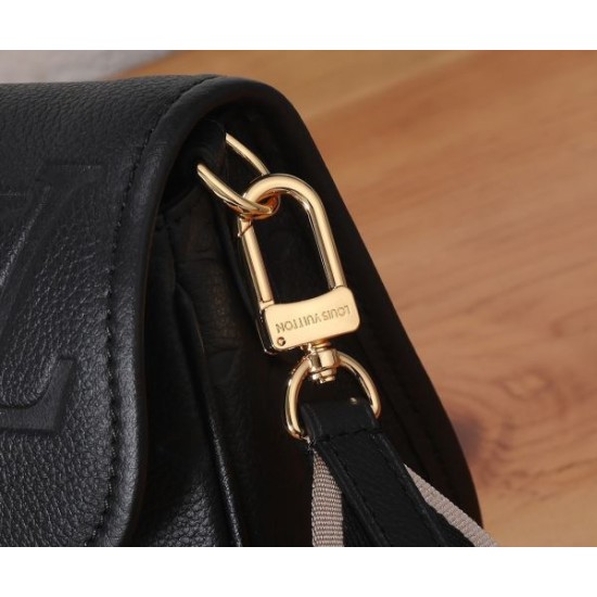 きちんと感がある 2024SS トートバッグ LOUIS VUITTON ルイヴィトン
