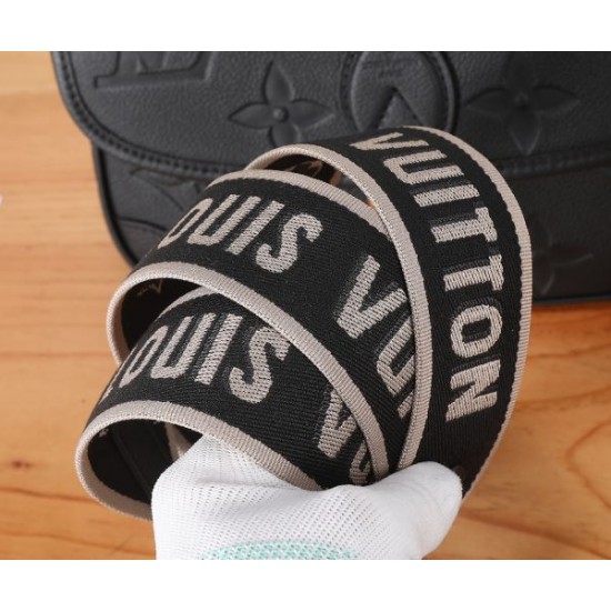 きちんと感がある 2024SS トートバッグ LOUIS VUITTON ルイヴィトン