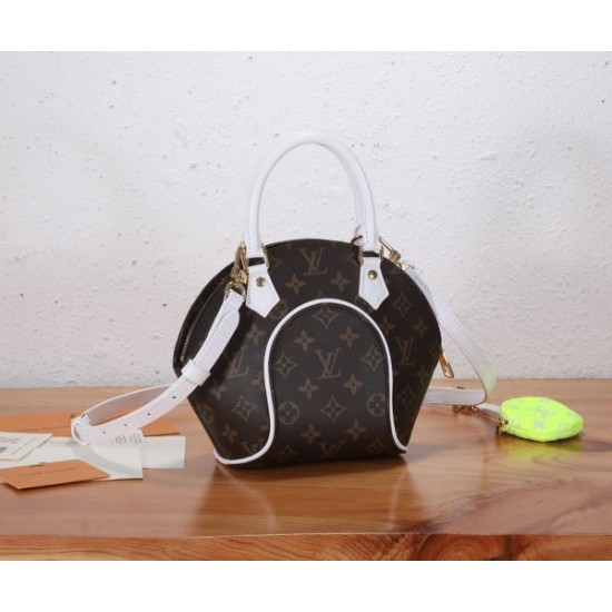 最新でおしゃれな 2024SS トートバッグ LOUIS VUITTON ルイヴィトン 最新でおしゃれな 2024SS トートバッグ LOUIS VUITTON ルイヴィトン