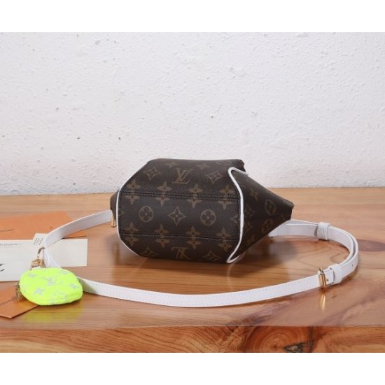 最新でおしゃれな 2024SS トートバッグ LOUIS VUITTON ルイヴィトン 最新でおしゃれな 2024SS トートバッグ LOUIS VUITTON ルイヴィトン