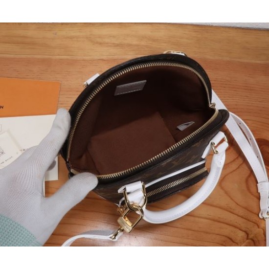 最新でおしゃれな 2024SS トートバッグ LOUIS VUITTON ルイヴィトン 最新でおしゃれな 2024SS トートバッグ LOUIS VUITTON ルイヴィトン