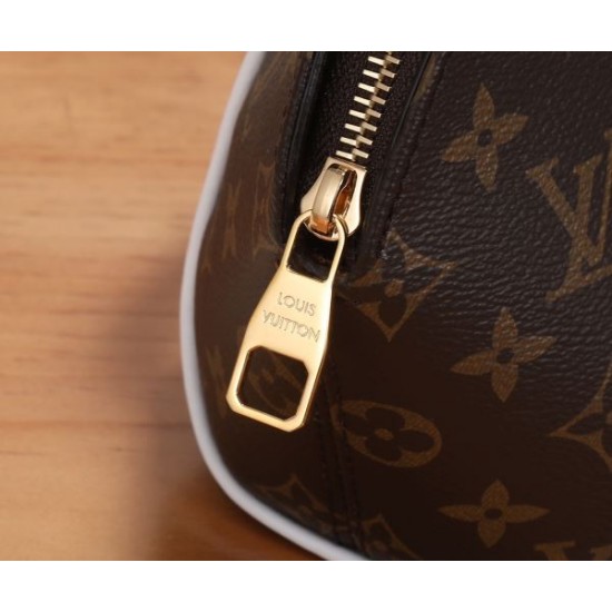 最新でおしゃれな 2024SS トートバッグ LOUIS VUITTON ルイヴィトン 最新でおしゃれな 2024SS トートバッグ LOUIS VUITTON ルイヴィトン