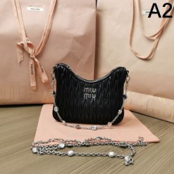 春物完売必須 2024SS トートバッグ MIU MIU ミュウミュウ