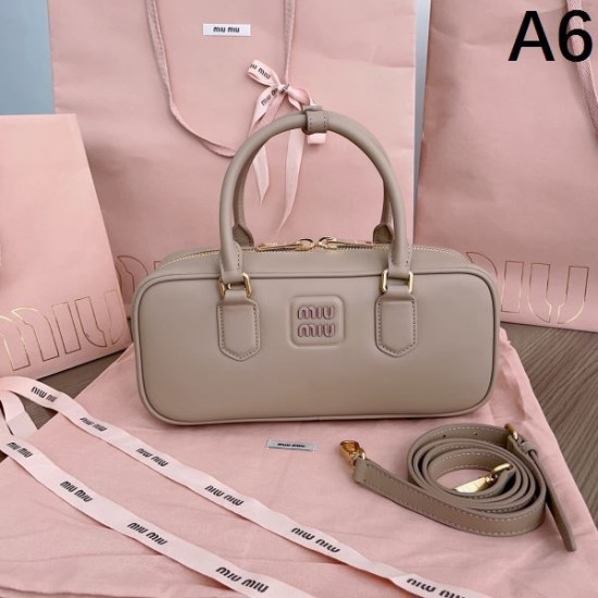 海外限定新作 2024SS トートバッグ MIU MIU ミュウミュウ