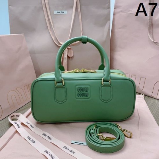 海外限定新作 2024SS トートバッグ MIU MIU ミュウミュウ