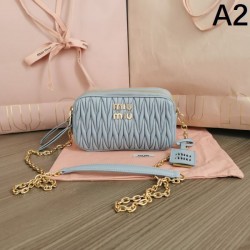 在庫あり即発 2024SS ショルダーバッグ MIU MIU ミュウミュウ