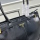 オシャレに圧倒的な人気の 2024SS トートバッグ PRADA プラダ