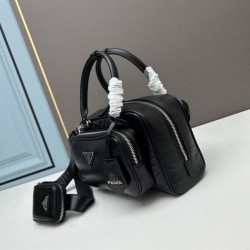 雑誌掲載も多数注目の新作 2024SS トートバッグ PRADA プラダ