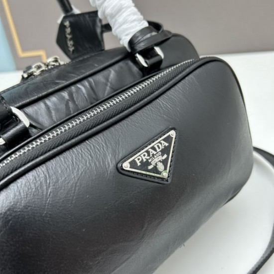 雑誌掲載も多数注目の新作 2024SS トートバッグ PRADA プラダ