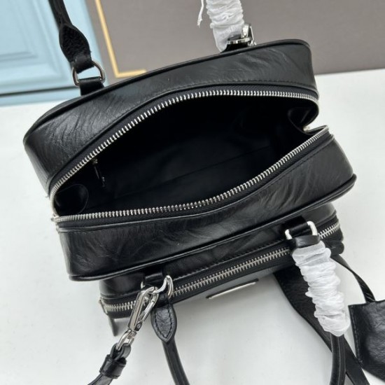 雑誌掲載も多数注目の新作 2024SS トートバッグ PRADA プラダ