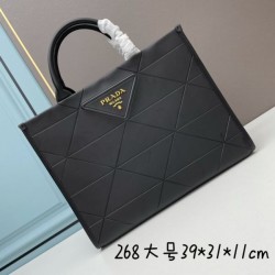 夏の最旬スタイルを楽しい 2024SS トートバッグ PRADA プラダ