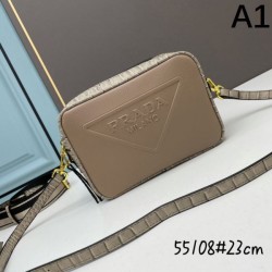 可愛い完売確実 大人気 2024SS ショルダーバッグ PRADA プラダ
