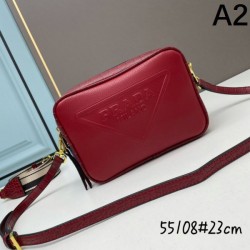 可愛い完売確実 大人気 2024SS ショルダーバッグ PRADA プラダ