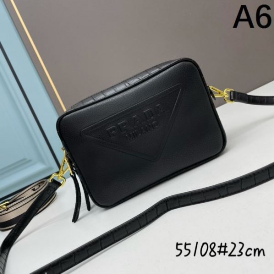 可愛い完売確実 大人気 2024SS ショルダーバッグ PRADA プラダ 可愛い完売確実 大人気 2024SS ショルダーバッグ PRADA プラダ