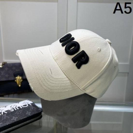 2024SS 帽子 DIOR ディオール 春夏も引き続き注目 2024SS 帽子 DIOR ディオール 春夏も引き続き注目