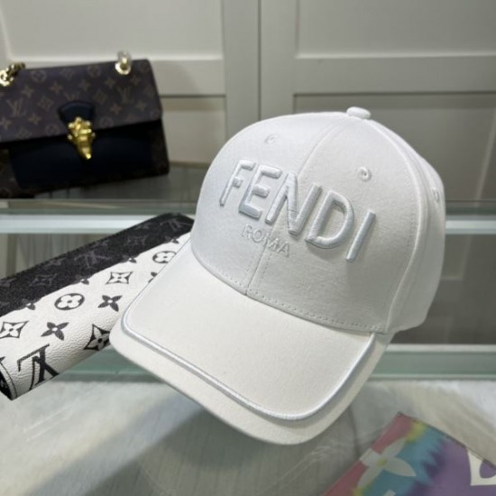 2024SS 帽子 FENDI フェンデイ ジュアル感強めの着 2024SS 帽子 FENDI フェンデイ ジュアル感強めの着