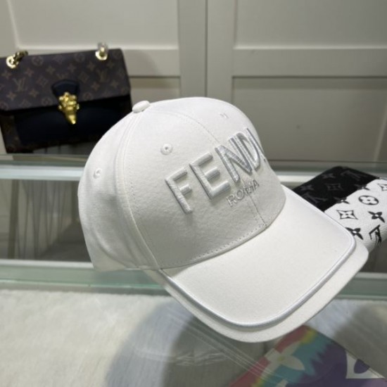 2024SS 帽子 FENDI フェンデイ ジュアル感強めの着 2024SS 帽子 FENDI フェンデイ ジュアル感強めの着