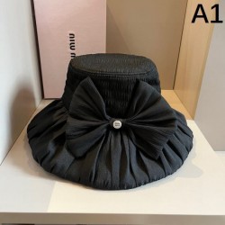 2024SS 帽子 MIU MIU ミュウミュウ ロゴが美しい
