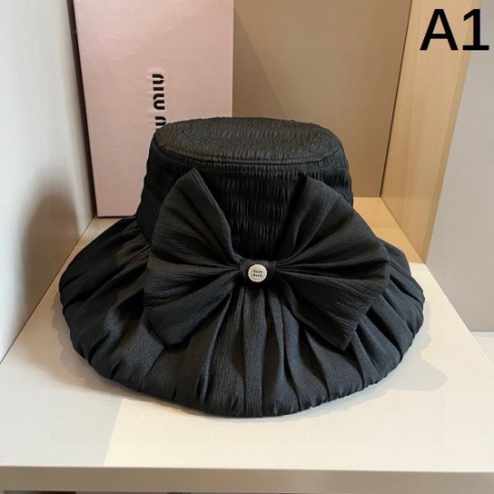 2024SS 帽子 MIU MIU ミュウミュウ ロゴが美しい 2024SS 帽子 MIU MIU ミュウミュウ ロゴが美しい