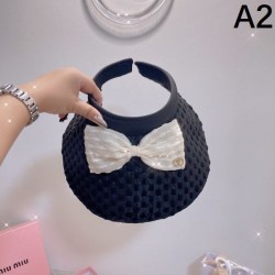2024SS 帽子 VALENTINO ヴァレンティノ 待望の商品
