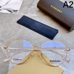 BURBERRY バーバリー 2024SS 透明サングラス カジュアル感を出す