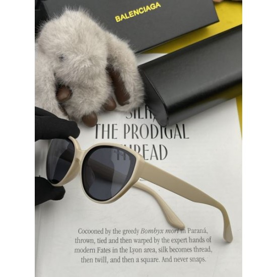 BALENCIAGA バレンシアガ 2024SS サングラス 新商品☆完売必至 BALENCIAGA バレンシアガ 2024SS サングラス 新商品☆完売必至