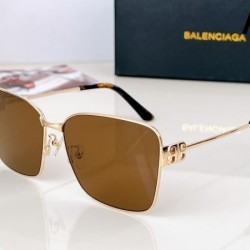 BALENCIAGA バレンシアガ 2024SS サングラス きちんと感がある