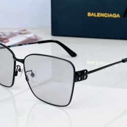 BALENCIAGA バレンシアガ 2024SS サングラス きちんと感がある