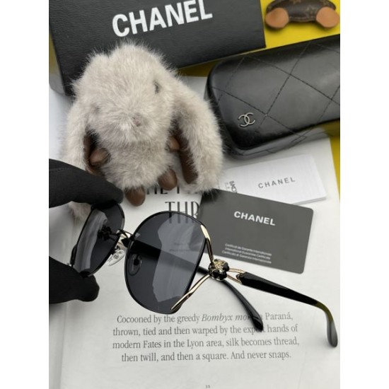 CHANEL シャネル 2024SS サングラス レトロ感のあるデザイン CHANEL シャネル 2024SS サングラス レトロ感のあるデザイン