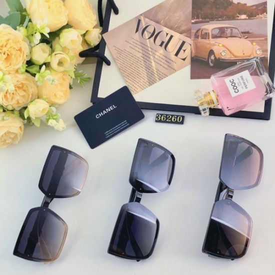 CHANEL シャネル 2024SS サングラス 引き続き注目のスタイル CHANEL シャネル 2024SS サングラス 引き続き注目のスタイル