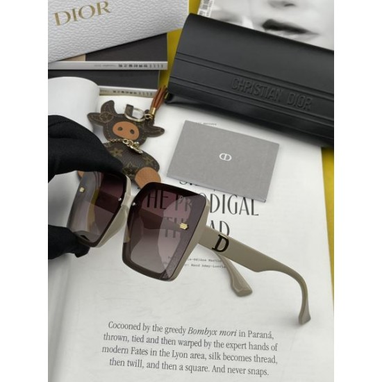 DIOR ディオール 2024SS サングラス 高感度なセレブたち愛用 DIOR ディオール 2024SS サングラス 高感度なセレブたち愛用