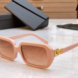 DIOR ディオール 2024SS サングラス 着回し力抜群のシンプル