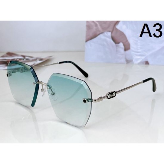 FERRAGAMO サルヴァトーレ フェラガモ 2024SS サングラス コーデの主役 FERRAGAMO サルヴァトーレ フェラガモ 2024SS サングラス コーデの主役