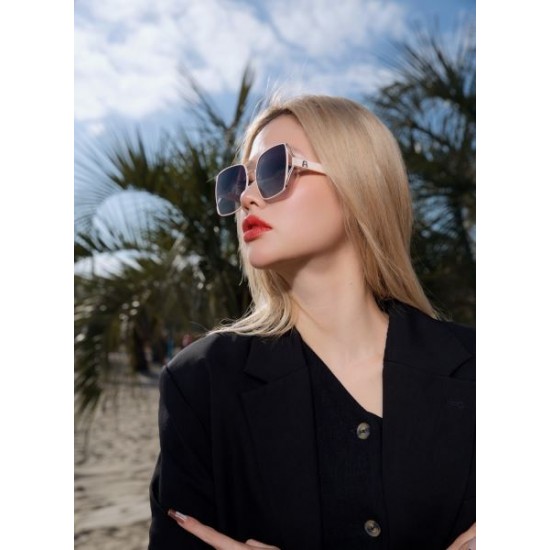 FENDI フェンデイ 2024SS サングラス ファッションの最先端! FENDI フェンデイ 2024SS サングラス ファッションの最先端!