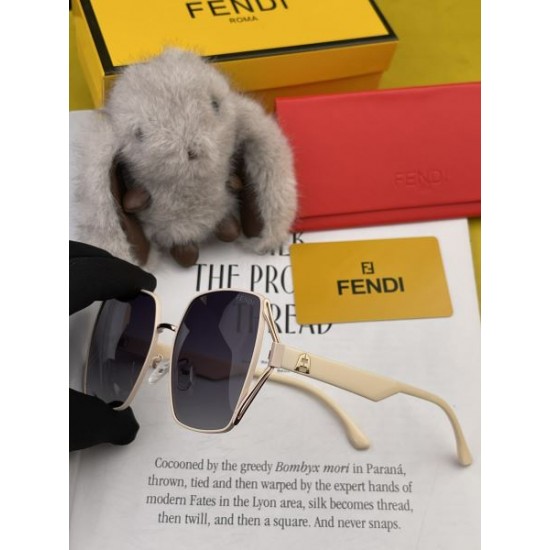 FENDI フェンデイ 2024SS サングラス ファッションの最先端! FENDI フェンデイ 2024SS サングラス ファッションの最先端!