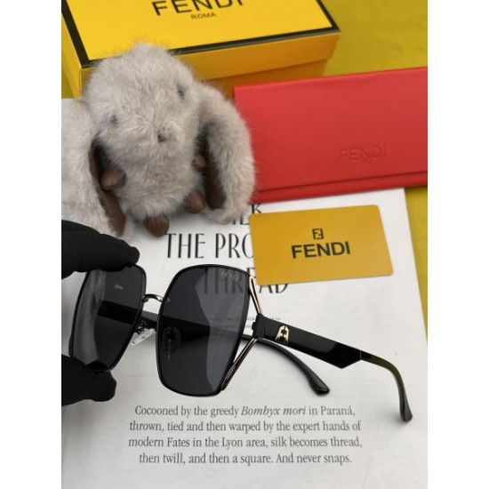 FENDI フェンデイ 2024SS サングラス ファッションの最先端! FENDI フェンデイ 2024SS サングラス ファッションの最先端!