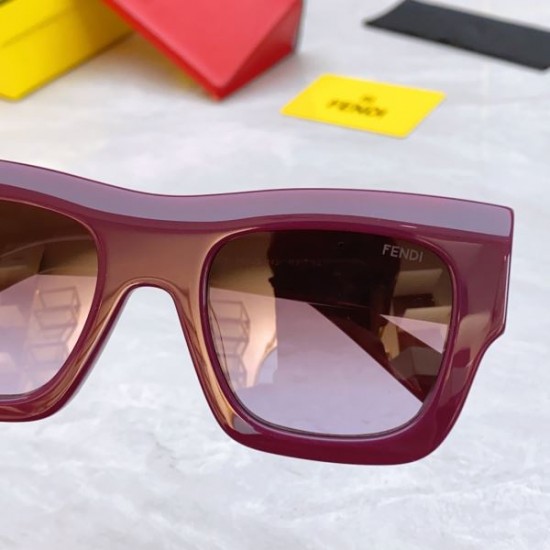 FENDI フェンデイ 2024SS サングラス 雑誌も街も人気アイテム FENDI フェンデイ 2024SS サングラス 雑誌も街も人気アイテム