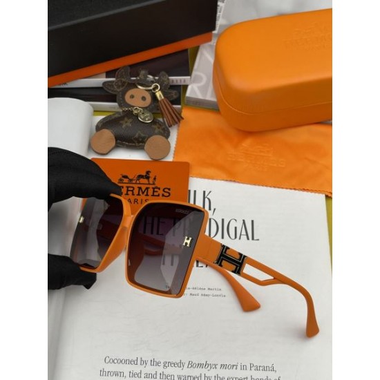 HERMES エルメス 2024SS サングラス これからの季節、大活躍 HERMES エルメス 2024SS サングラス これからの季節、大活躍