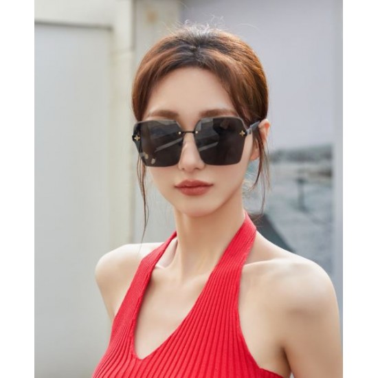 LOUIS VUITTON ルイヴィトン 2024SS サングラス 最旬のスタイル LOUIS VUITTON ルイヴィトン 2024SS サングラス 最旬のスタイル