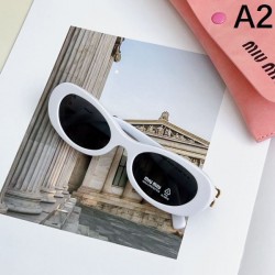 MIU MIU ミュウミュウ 2024SS サングラス 春夏の新作登場